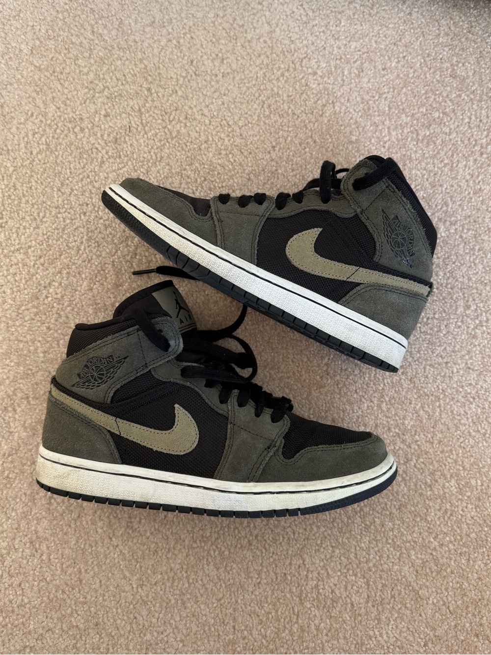 Nike Jordan 1 Mid Military Olive Sneakers